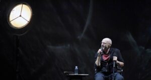 Phil Collins sobre se continuará em turnê ou gravará novas músicas novamente