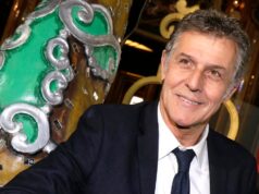 Ator francês de “Emily in Paris” completa 69 anos