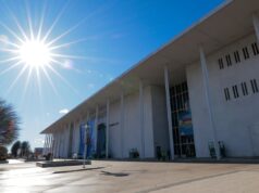 Juiz ordena que Trump remova nome do Kennedy Center