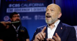 Steve Hilton está interessado em concorrer a governador da Califórnia