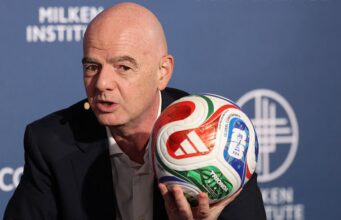 Gianni Infantino: Estamos aqui apenas para extrair de você a riqueza dos porcos americanos