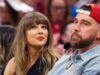 Travis Kelce e Taylor Swift foram vistos na quadra durante o jogo. Cavaliers-Knicks Jogo 3