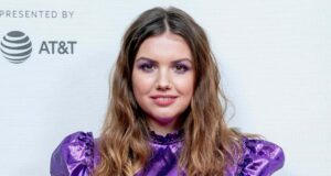 Hannah Murray, de Game of Thrones, sofre psicose durante culto de saúde e é levada às pressas para o hospital