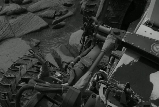 Aqui está o que as rodas do Curiosity Rover da NASA fizeram após 6 anos dirigindo em Marte (VÍDEO)