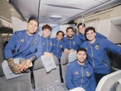 A seleção argentina viaja fretado para Kansas City para disputar a Copa do Mundo e o sonho da quarta estrela se foi