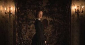 Maika Monroe estrela filme de terror gótico
