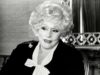 Aos 77 anos, Mary Kay Ash ainda acorda às 5h para montar a equipe de vendas de seu império de beleza