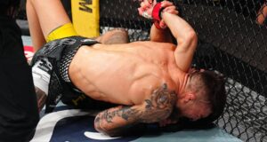 Yaroslav Amosov fecha um feio triângulo de braço para finalizar Joel Alvarez – Destaques do UFC 328