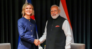 O primeiro-ministro Modi encontra-se com o primeiro-ministro da Islândia em Oslo antes da cimeira Índia-Nórdica