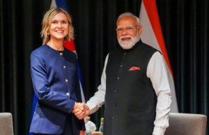 O primeiro-ministro Modi encontra-se com o primeiro-ministro da Islândia em Oslo antes da cimeira Índia-Nórdica