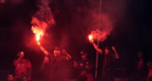 Campo do DIM gerou transtornos e partida da Libertadores contra o Flamengo foi interrompida