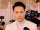 Jon M. Chu acha que ‘não merece estar em Hollywood’