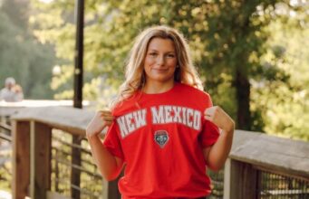 Novo México marca 2027 verbal do campeão estadual da Carolina do Sul, Peighton Johnson