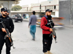 Os Estados Unidos fecham seu consulado em Peshawar em meio a ameaças à segurança de seus diplomatas