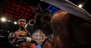 Price Taylor derrotou Calvin Barnett em uma vitória no segundo round.