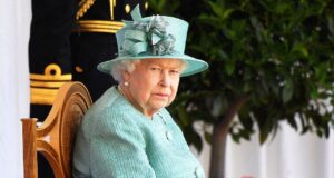 A ‘joia glacial’ da Rainha Elizabeth abalou os líderes, afirma o autor real