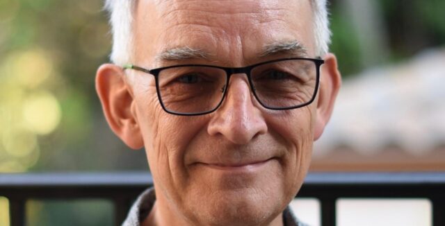 Roger-Linn-headshot.jpg