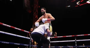 Hamza Shiraz ganhou o título WBO ao derrotar Alim Begik unilateralmente.
