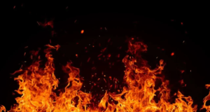 Oito pessoas morreram em acidente de ônibus e incêndio no oeste de Türkiye