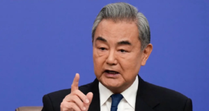 A China apoia os esforços de mediação do Paquistão entre os Estados Unidos e o Irão e afirma que o diálogo é a chave para a paz