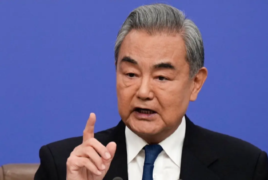 A China apoia os esforços de mediação do Paquistão entre os Estados Unidos e o Irão e afirma que o diálogo é a chave para a paz