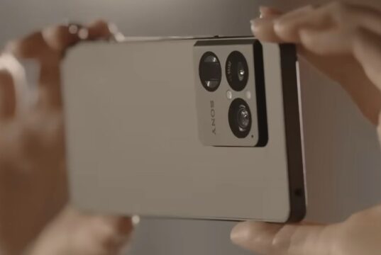 A Sony quer que você saiba que a câmera AI do novo telefone Xperia não é tão ruim