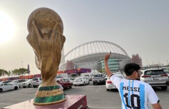 quanto pesa, quem o criou e qual time ganhou mais vezes