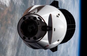 Veja a SpaceX enviar 6.500 libras de carga para a Estação Espacial Internacional hoje