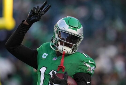 Divisão AJ Brown-Eagles: detalhes do contrato, prazo de negociação e locais de pouso