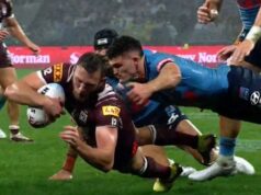 Os Maroons apoiam Slater para permanecer como treinador