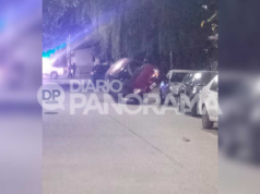 Acidente chocante no bairro Al Bardi: um carro batendo em outro estacionado acabou andando