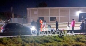 Estão investigando as causas do acidente que feriu um motociclista em Lugones