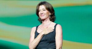 Amy Grant diz que conselho médico após acidente de bicicleta inspirou seu novo álbum