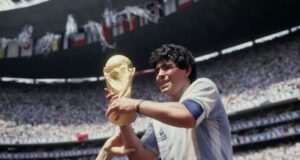 Psicólogo: Diego Maradona é bipolar e tem transtorno de personalidade narcisista.