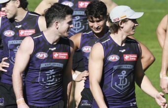 Os sacrifícios de Andrew Breshaw e Caleb Serong ajudaram a transformar Fremantle Dockers em candidatos à primeira posição.