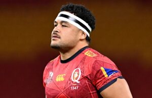 A estrela dos Wallabies, Hunter Paisami, se machucou na final do Super Rugby Pacific na noite passada