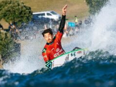 Um ataque de foca atrasou o último dia do evento de surf na Nova Zelândia