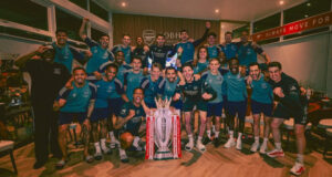 O momento em que um jogador do Arsenal venceu a Premier League