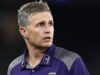 O técnico do Fremantle, Justin Longmuir, não está preocupado com a carga de trabalho dos jogadores, uma seqüência de vitórias antes do jogo contra Essendon