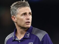 O técnico do Fremantle, Justin Longmuir, não está preocupado com a carga de trabalho dos jogadores, uma seqüência de vitórias antes do jogo contra Essendon
