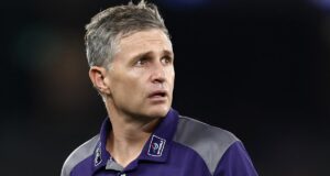 O técnico do Fremantle, Justin Longmuir, não está preocupado com a carga de trabalho dos jogadores, uma seqüência de vitórias antes do jogo contra Essendon