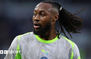 Antony Seminio: Torcedor do Everton preso por abusar racialmente do atacante do Manchester City durante jogo da Premier League no Hill Dickinson Stadium.
