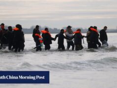 Dois mortos após barco virar na França após falha na passagem para o Reino Unido