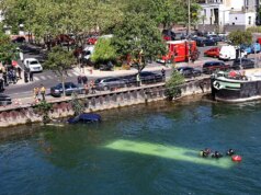 Motorista estagiário envia ônibus para o Rio Sena, perto de Paris: relatos
