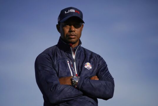 Jim Furyk sugere o papel de Tiger Woods na Ryder Cup e responde com lágrimas às alegações de tensão no campo dos EUA
