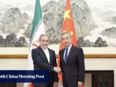 O principal diplomata iraniano, Abbas Araqchi, visitará a China alguns dias antes de Donald Trump.