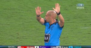 Hammer persegue Falago e depois segue para bin bin