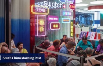 Lista de Scalpers horas de exibição após o lançamento da Swatch-Audemars Piguet em Hong Kong
