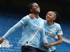 Por que o Manchester City seria tolo em deixar Khadija Shaw ir?