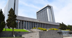 Azerbaijão suspende cooperação com o Parlamento Europeu em meio a tensões